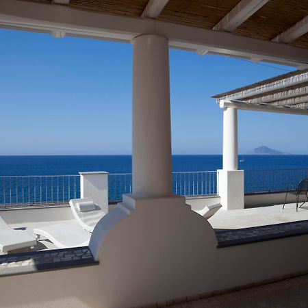 Hotel Cutimare - Aeolian Charme Acquacalda Buitenkant foto