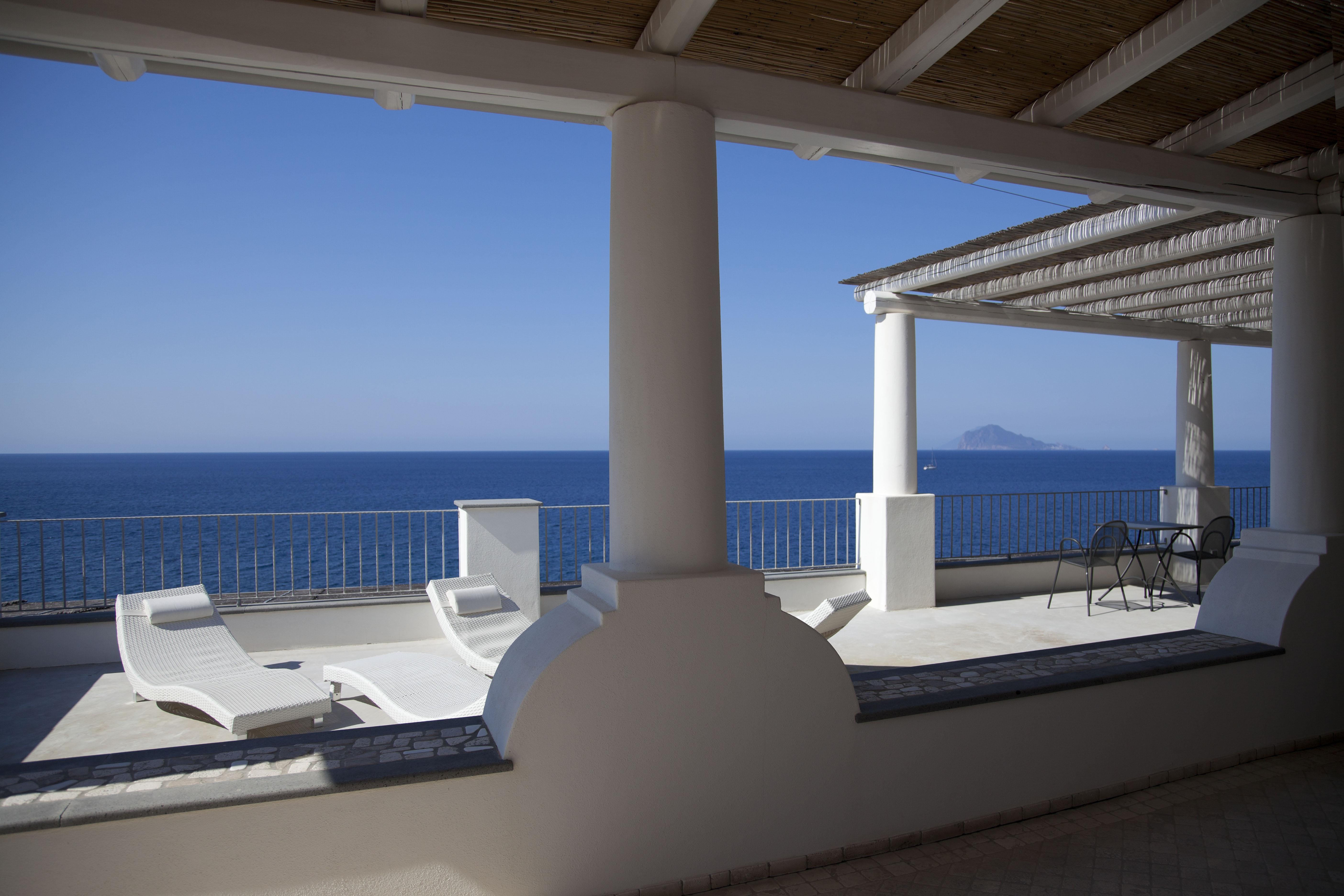 Hotel Cutimare - Aeolian Charme Acquacalda Buitenkant foto