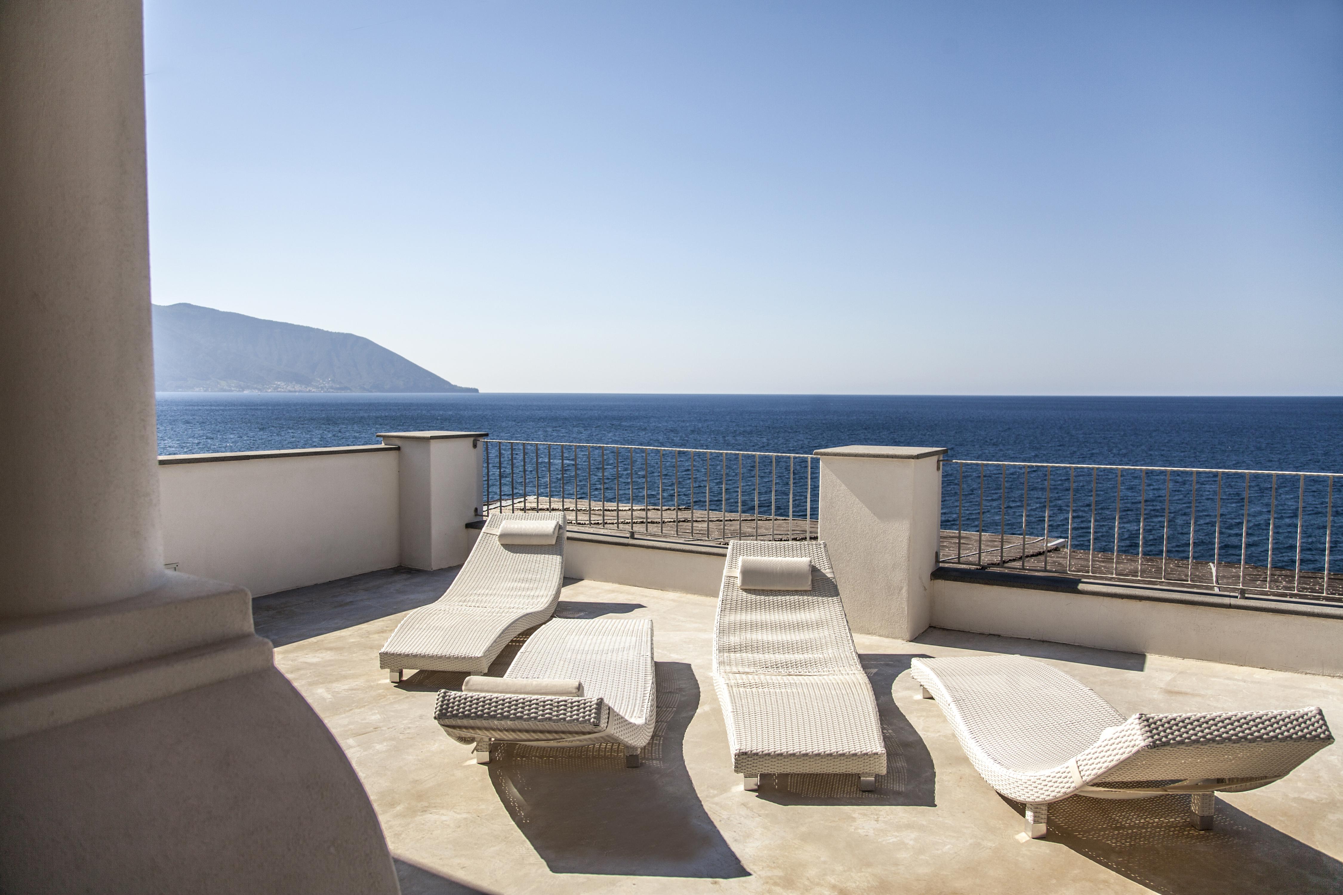 Hotel Cutimare - Aeolian Charme Acquacalda Buitenkant foto