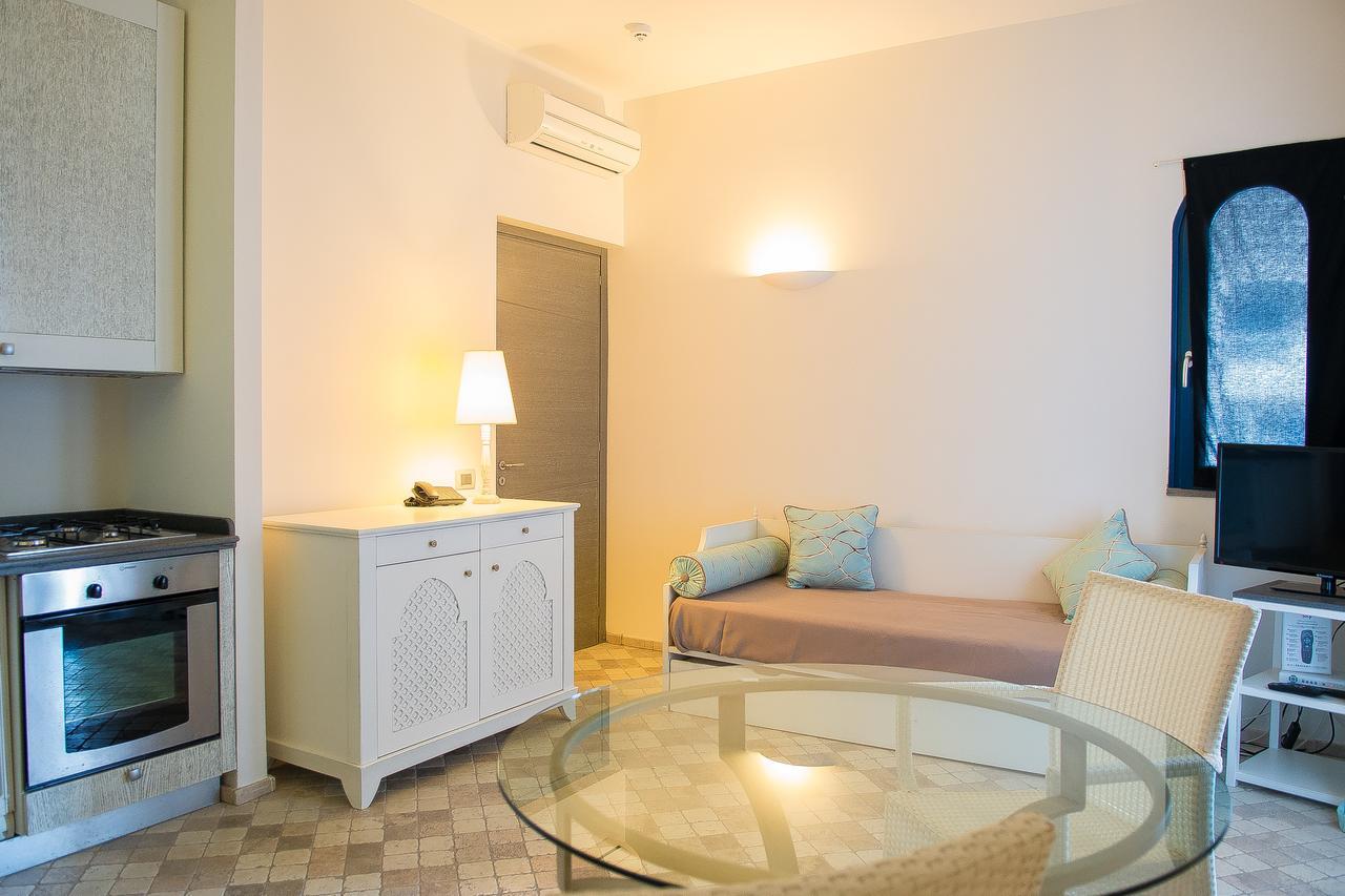 Hotel Cutimare - Aeolian Charme Acquacalda Buitenkant foto