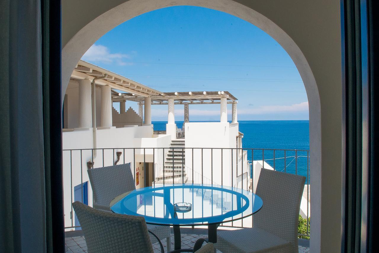 Hotel Cutimare - Aeolian Charme Acquacalda Buitenkant foto