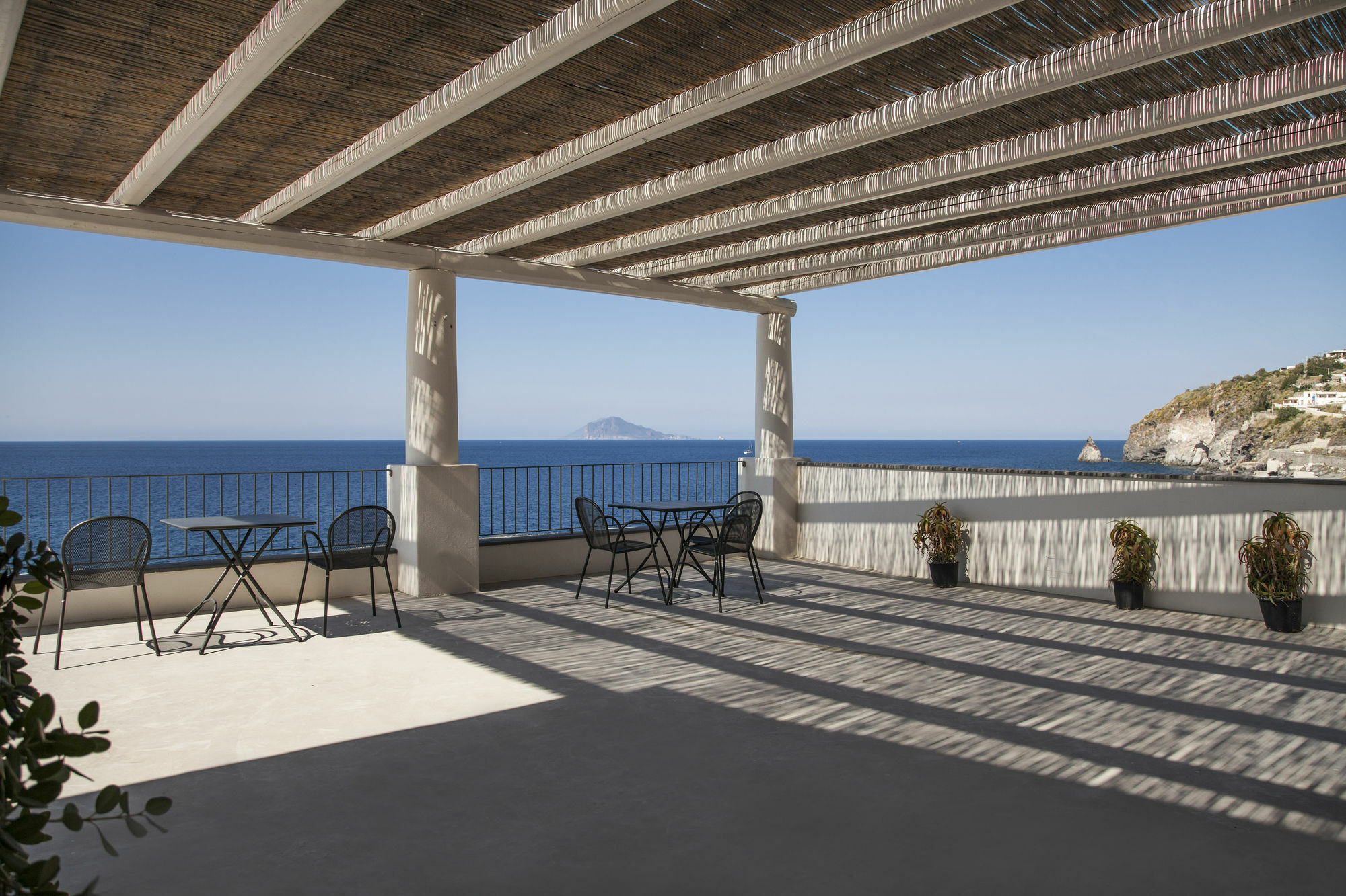 Hotel Cutimare - Aeolian Charme Acquacalda Buitenkant foto