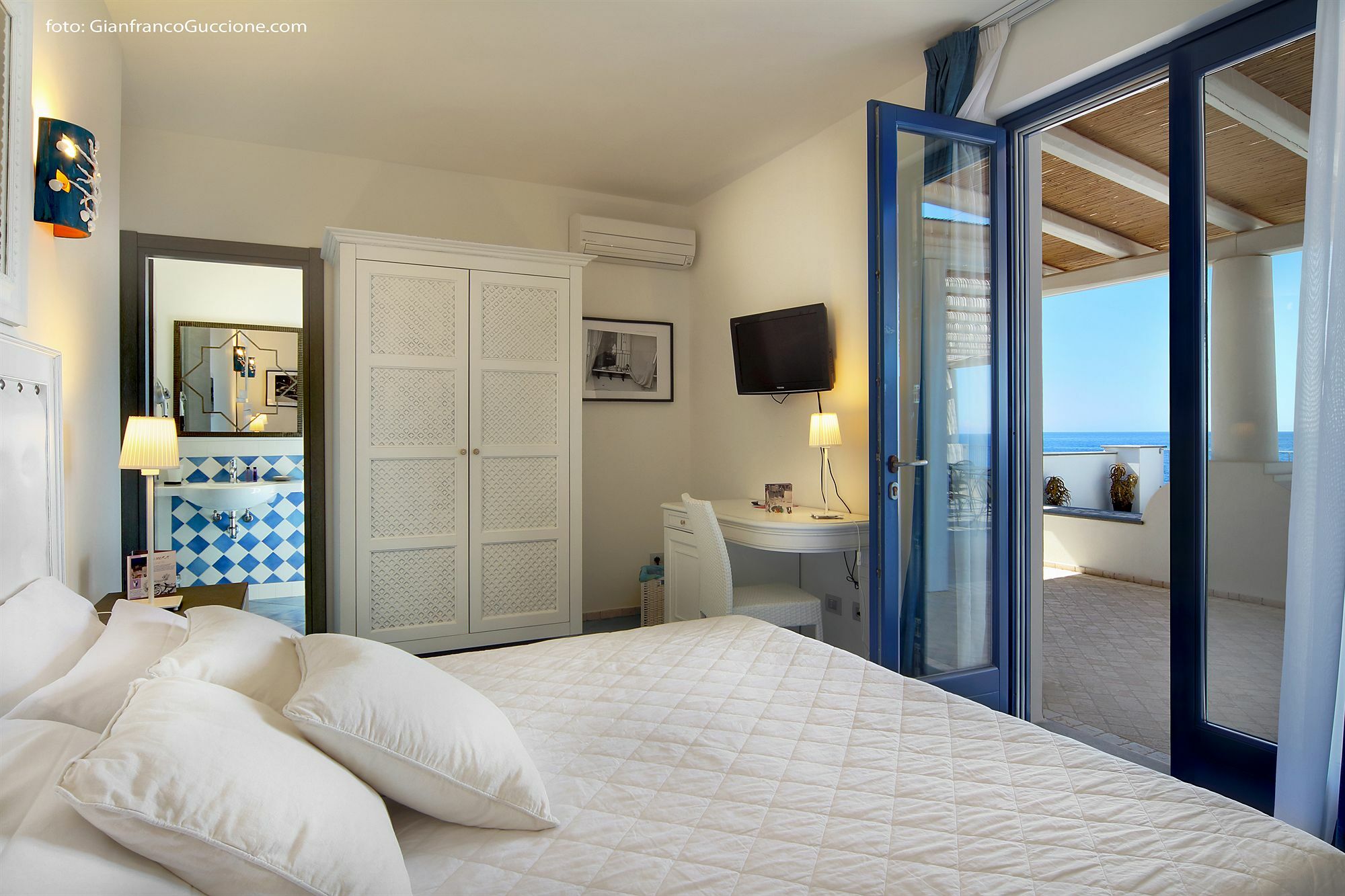 Hotel Cutimare - Aeolian Charme Acquacalda Buitenkant foto